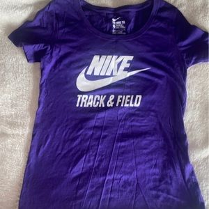 Nike T-shirt